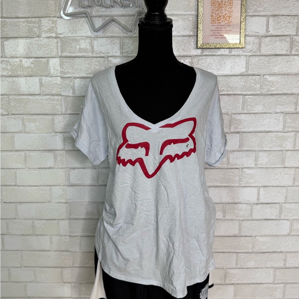 Gray Relaxed Graphic T-Shirt with Red Logo